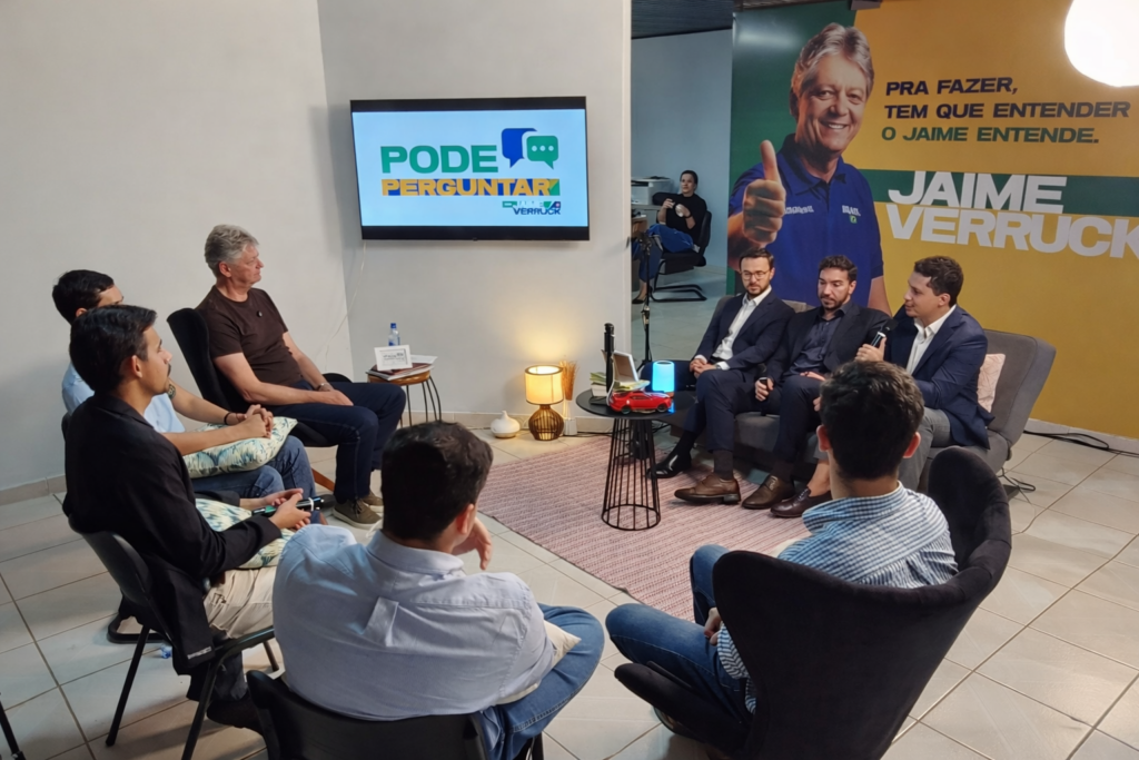 Verruck traz jovens para o debate sobre desenvolvimento no quadro Pode Perguntar