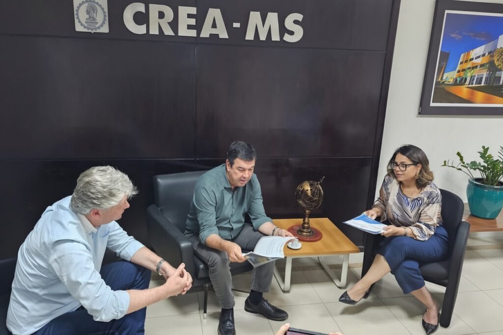 Jaime Verruck acompanha Riedel em reunião no CREA-MS e recebe “Carta Aberta”
